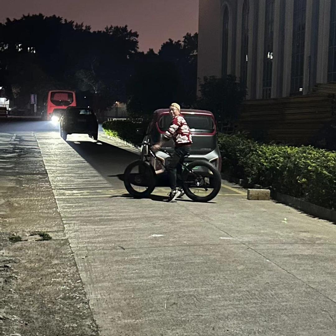 广哥