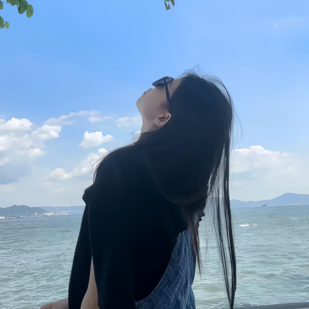 软糖小兔🐰