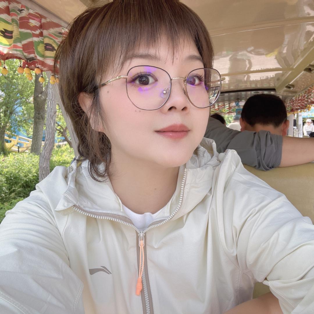 撸铁女汉子🫷
