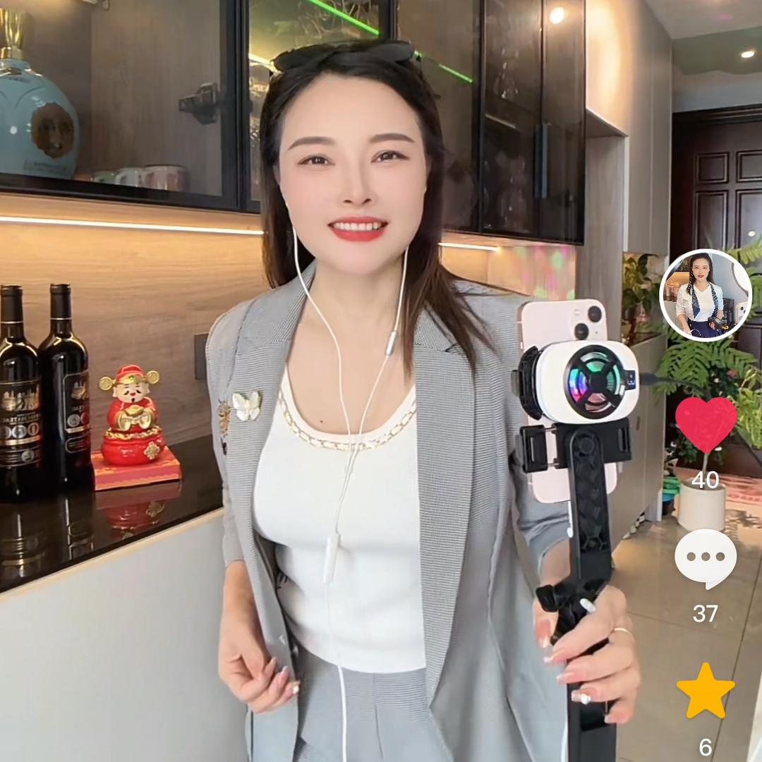 丽华🎙️蓝牙声卡耳机+直播设备1:18