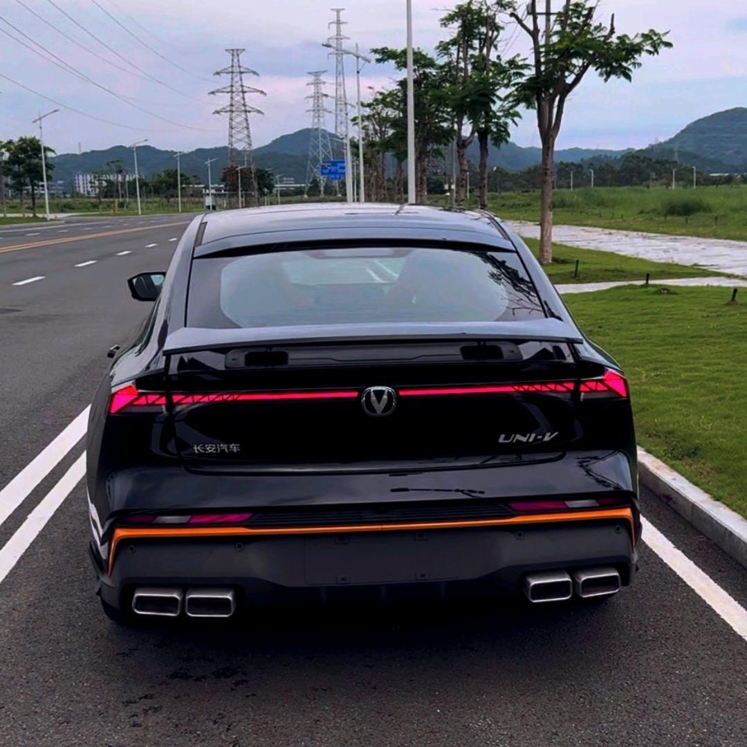 开univ的小宁💕