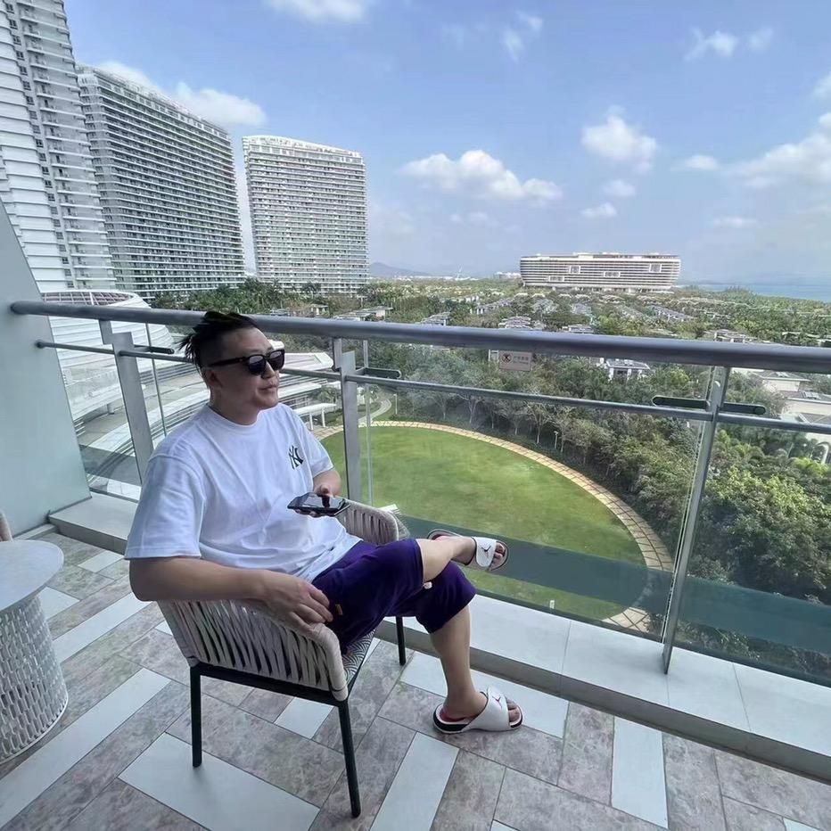新哥思维说