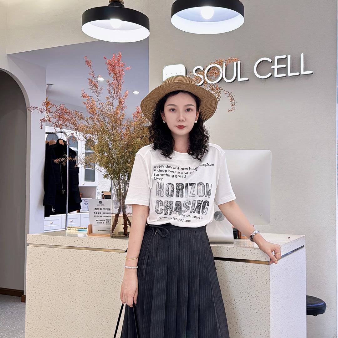 蒙自苏昔女装店