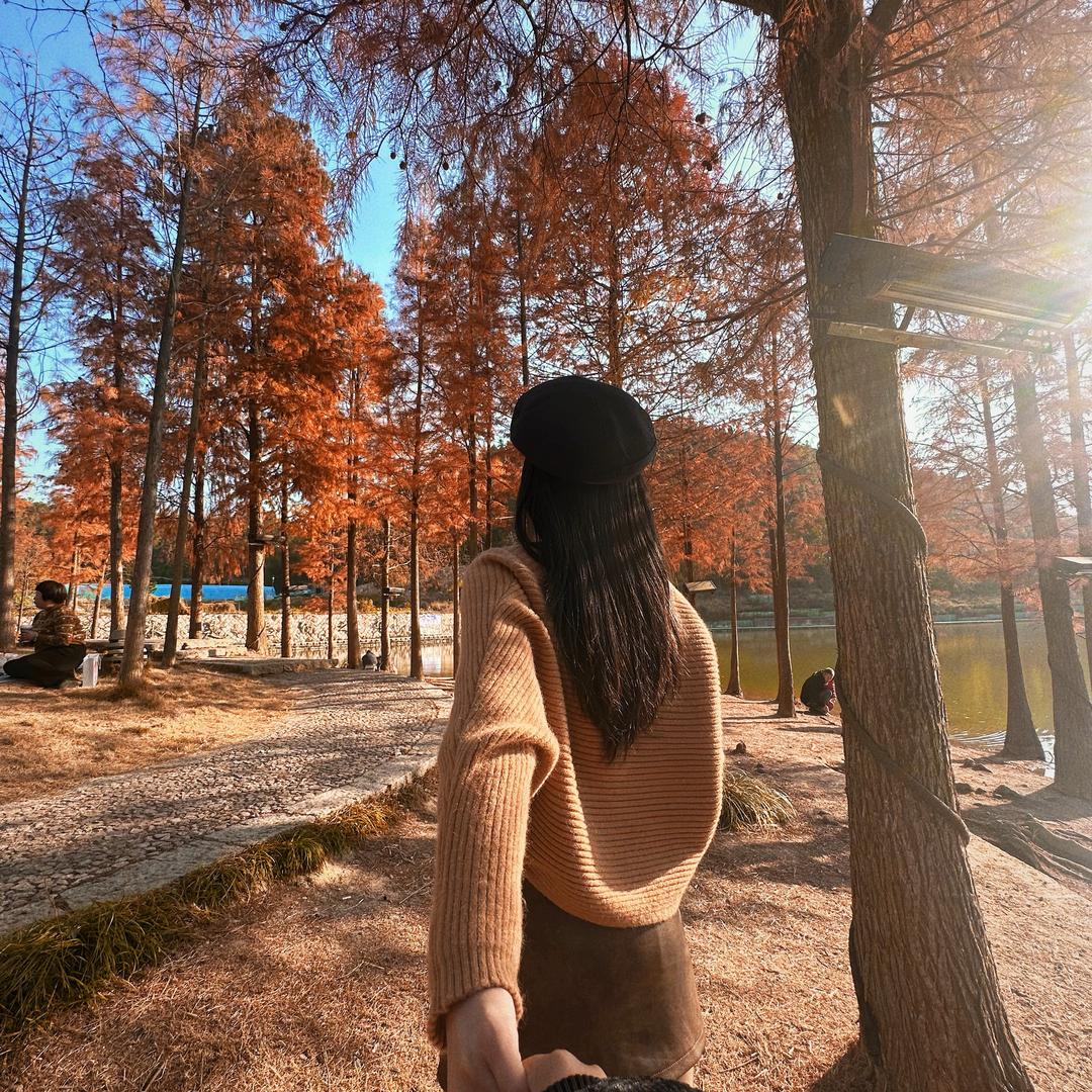 爱笑的小虎牙