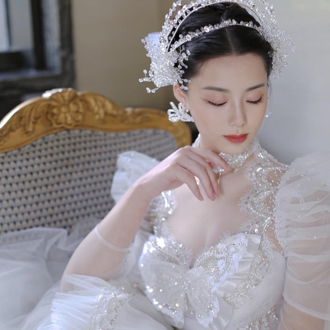 爱奢婚纱礼服馆