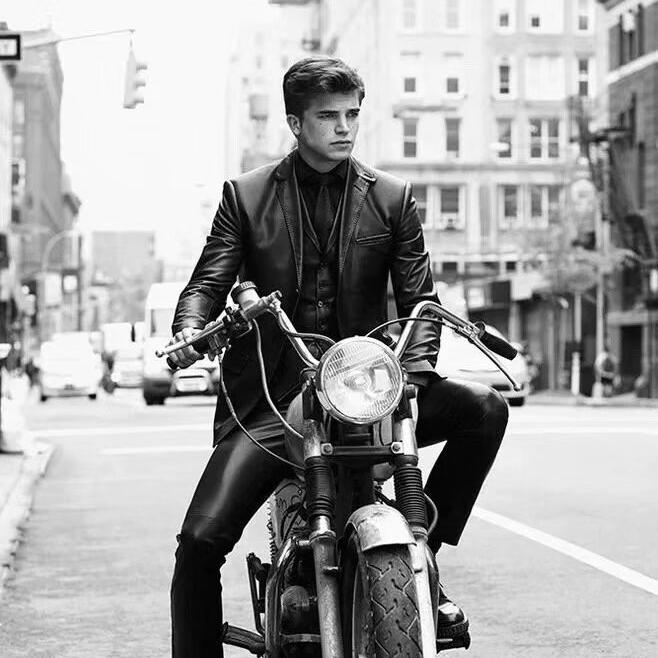 天山小巴依百货