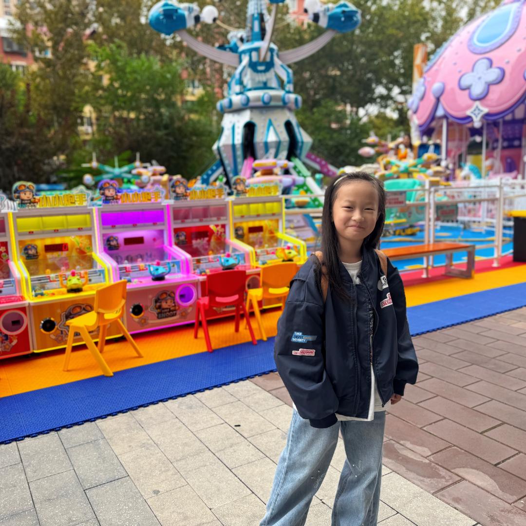 @-𝗟𝘂𝗰𝗸𝘆 ☺︎（ 🏰）