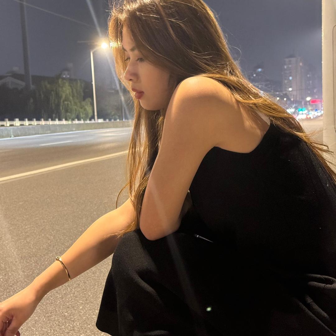 尉丽童装定制