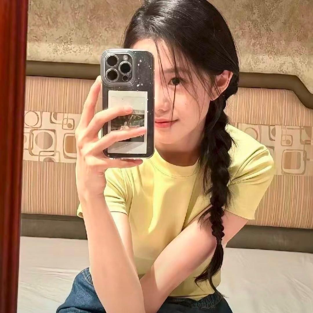 吃榴莲的猫🐱