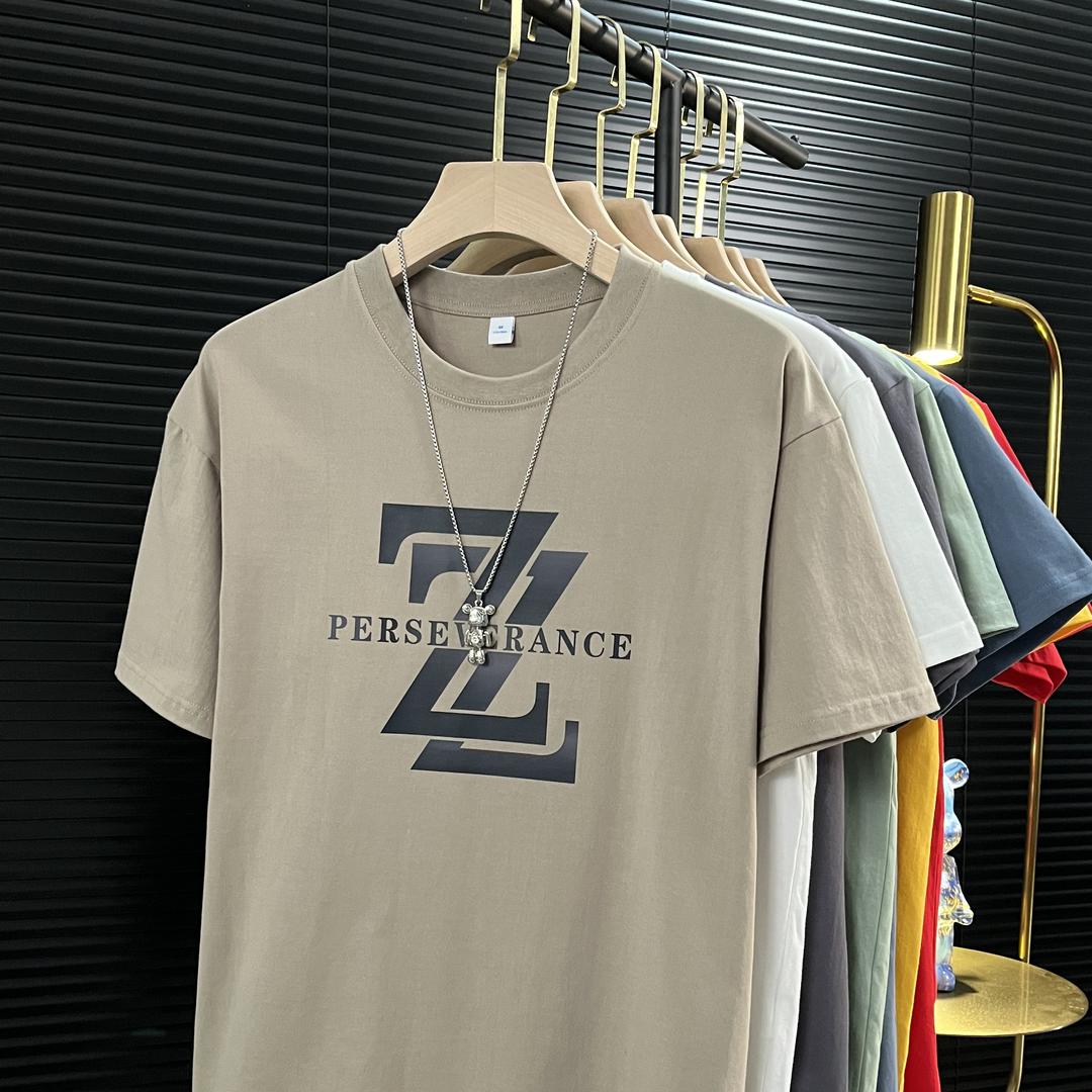 FN潮牌服饰专柜