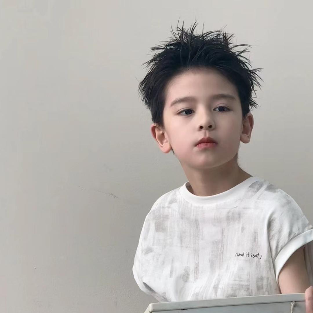 👀黄美丽