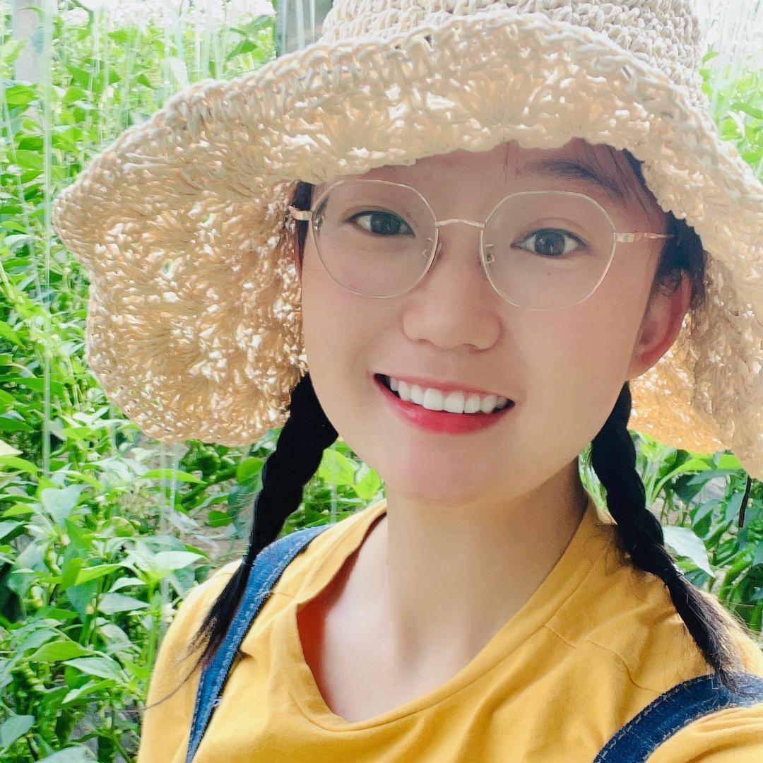 邓小妮
