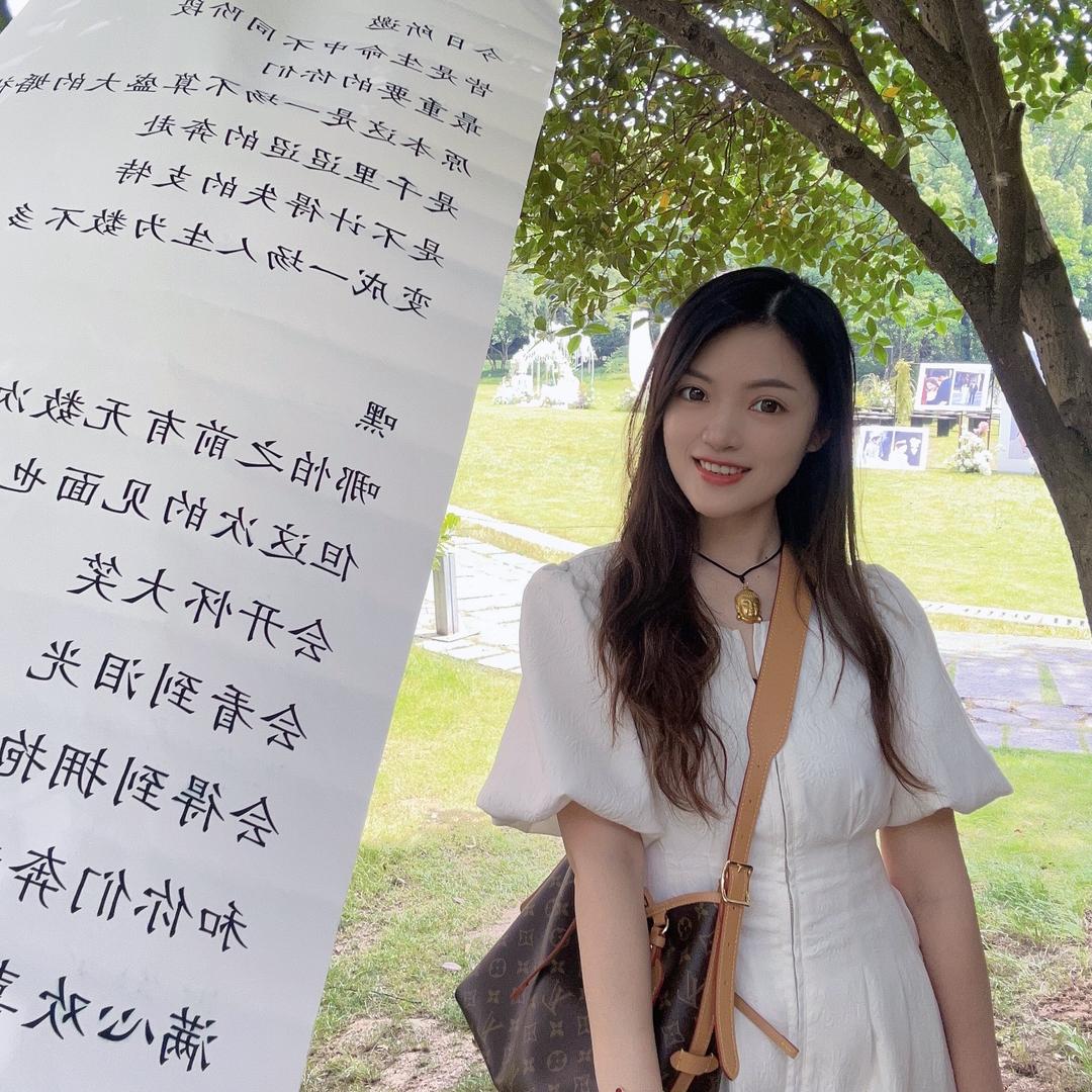 小灰灰🦄