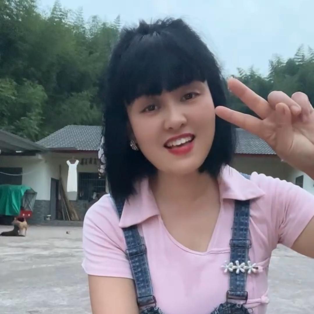 阿莲