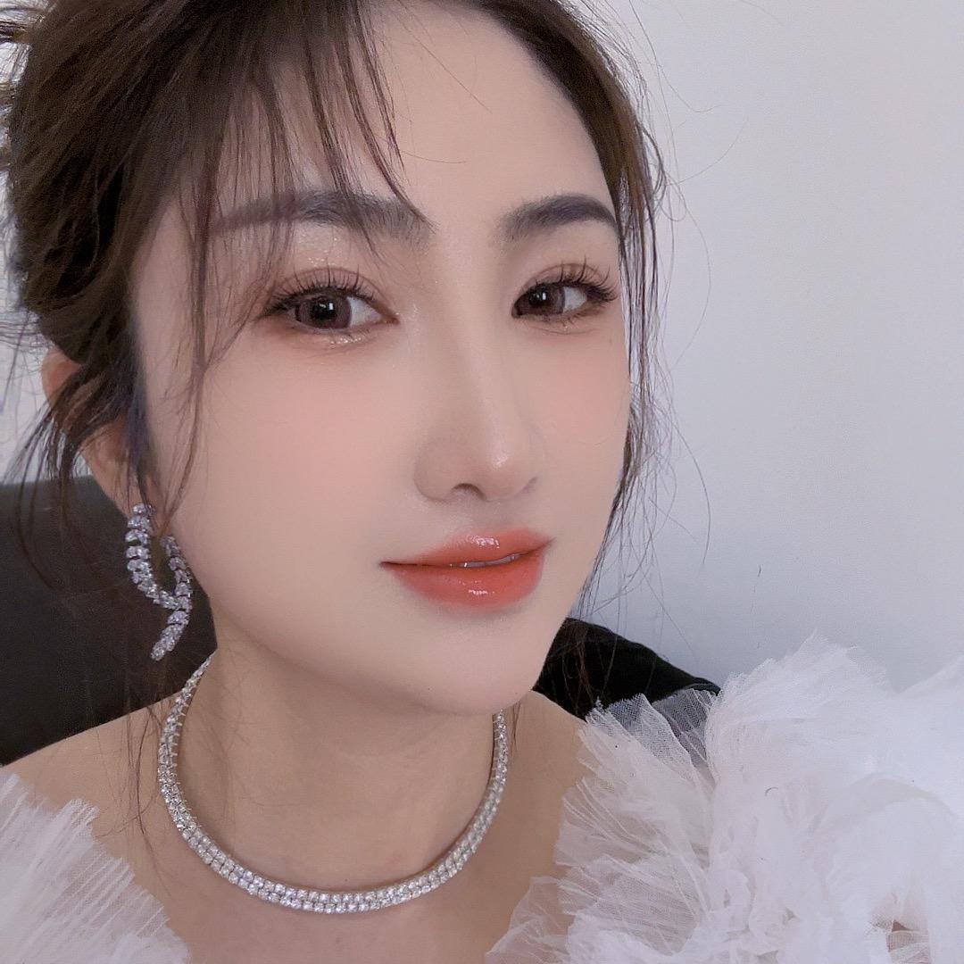 嘉酒美业丽丽