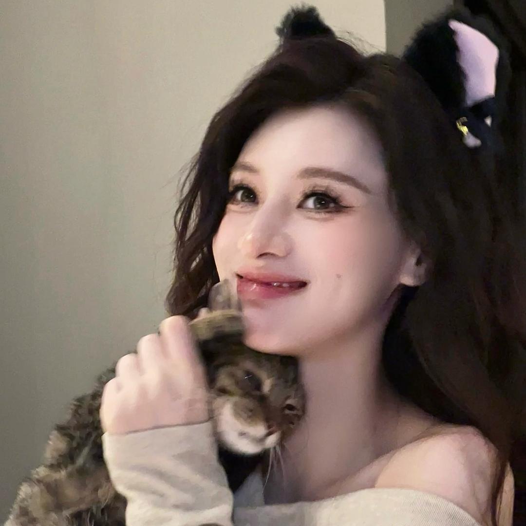一口锦鲤酥🐱