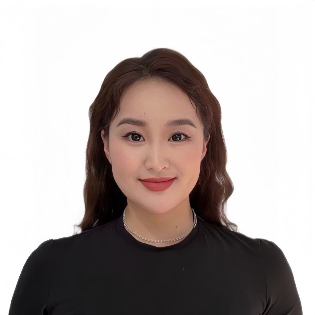 苏尼特右旗 .化妆师 . 乌力吉