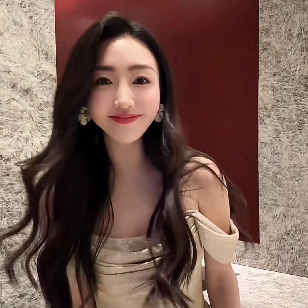 潘潘姐姐-莱冠