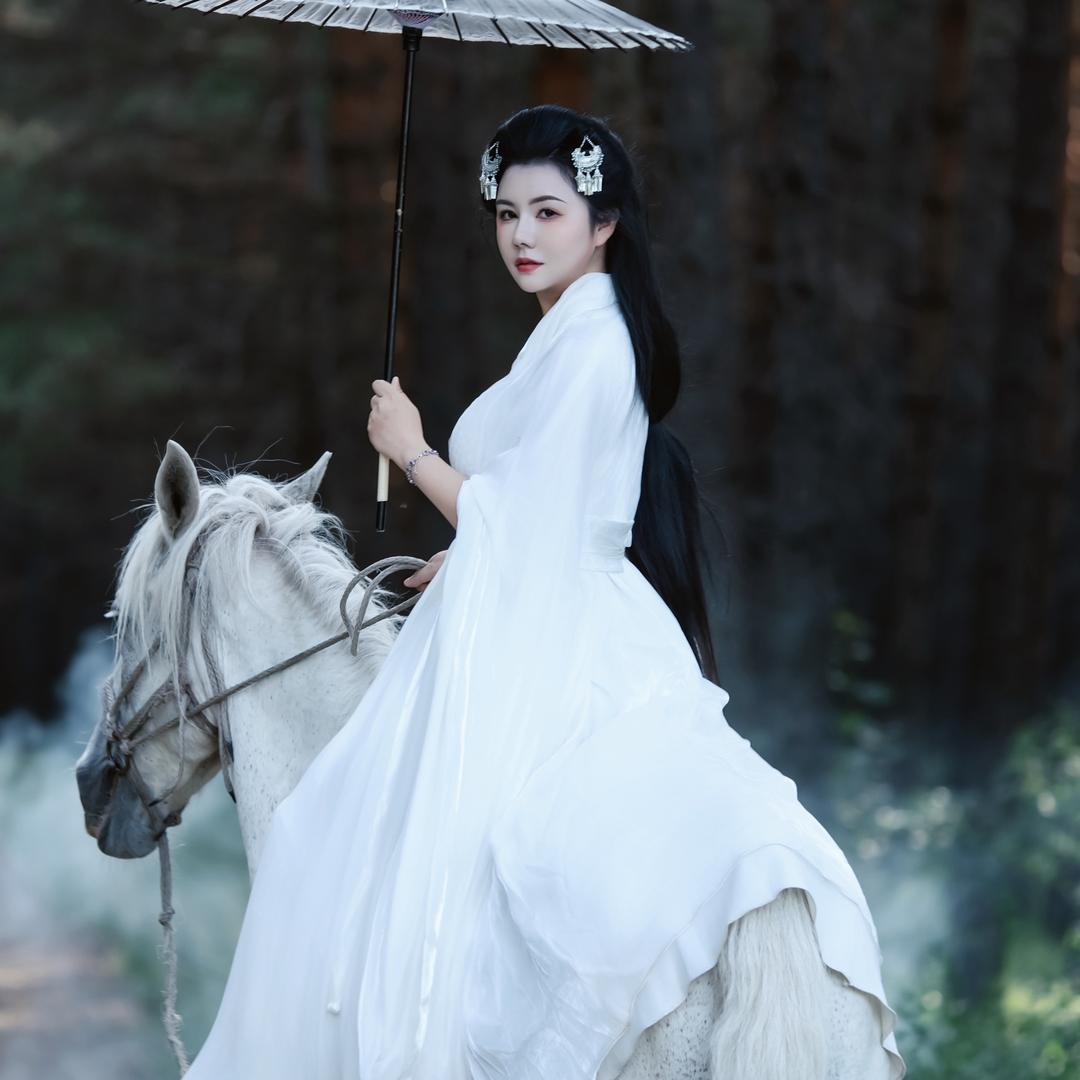 马莹莹🐎骑马领队