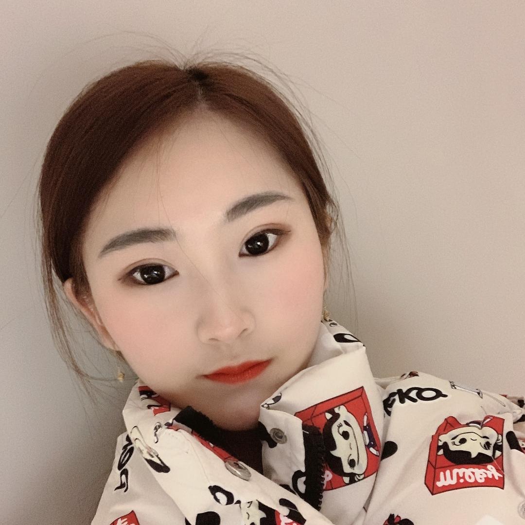 瑶瑶(•͈˽•͈)