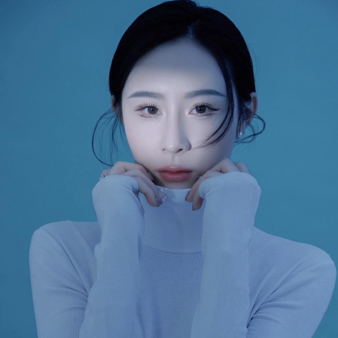 焦思文（时尚穿搭）