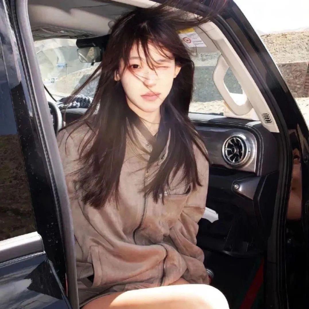 睎.