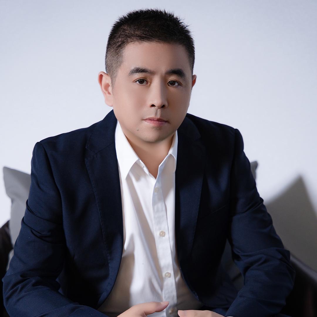 杨明~蓝姿丽化妆品