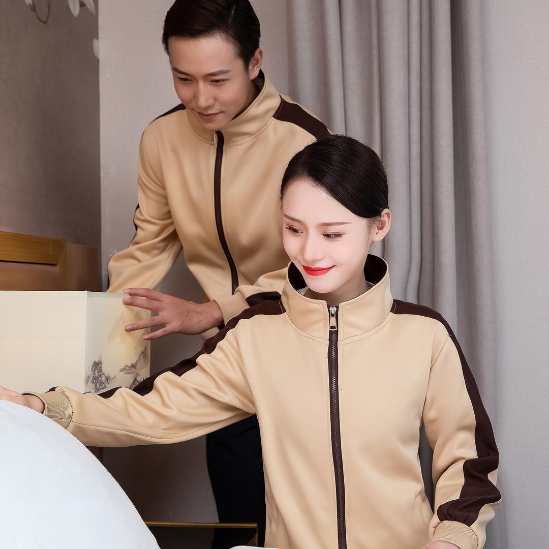 酒店工作服周辉