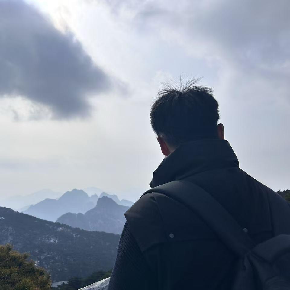 在长兴摆摊卖烤生蚝（长城共富集市）