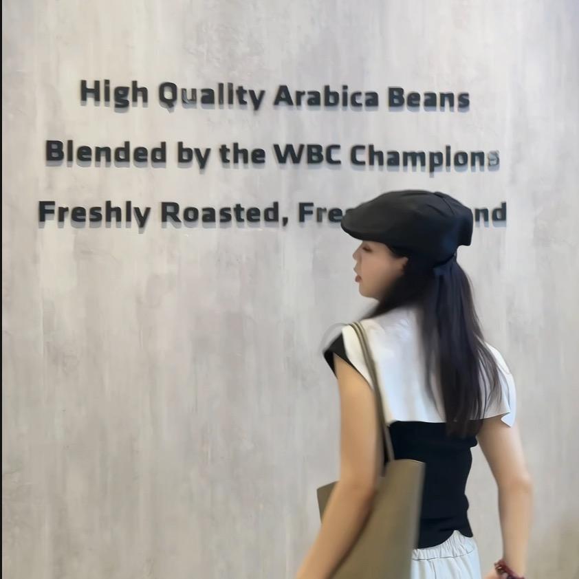 一只🐑～羊～哈哈