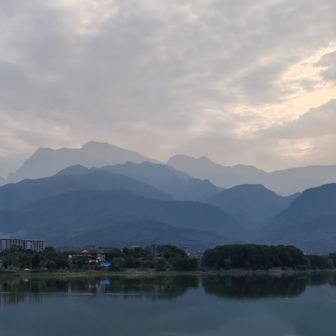 喜欢下雨天的我
