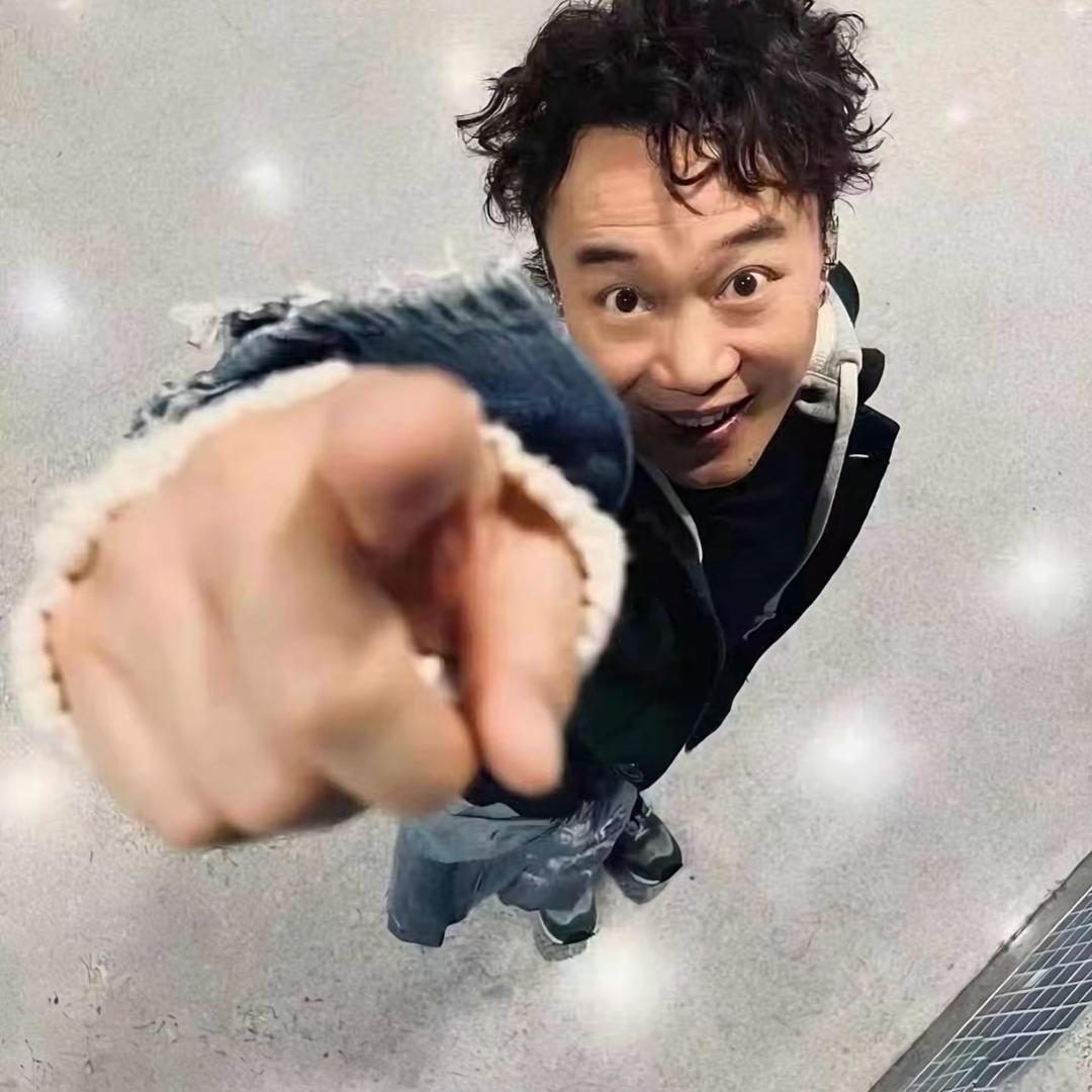 🧸.