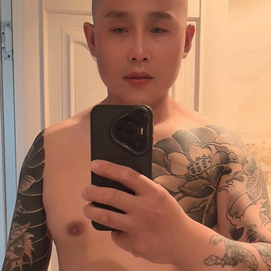 少羽府🐲🐲🐲黑手哥🏠