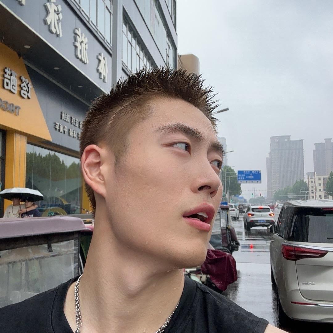 高铁男孩