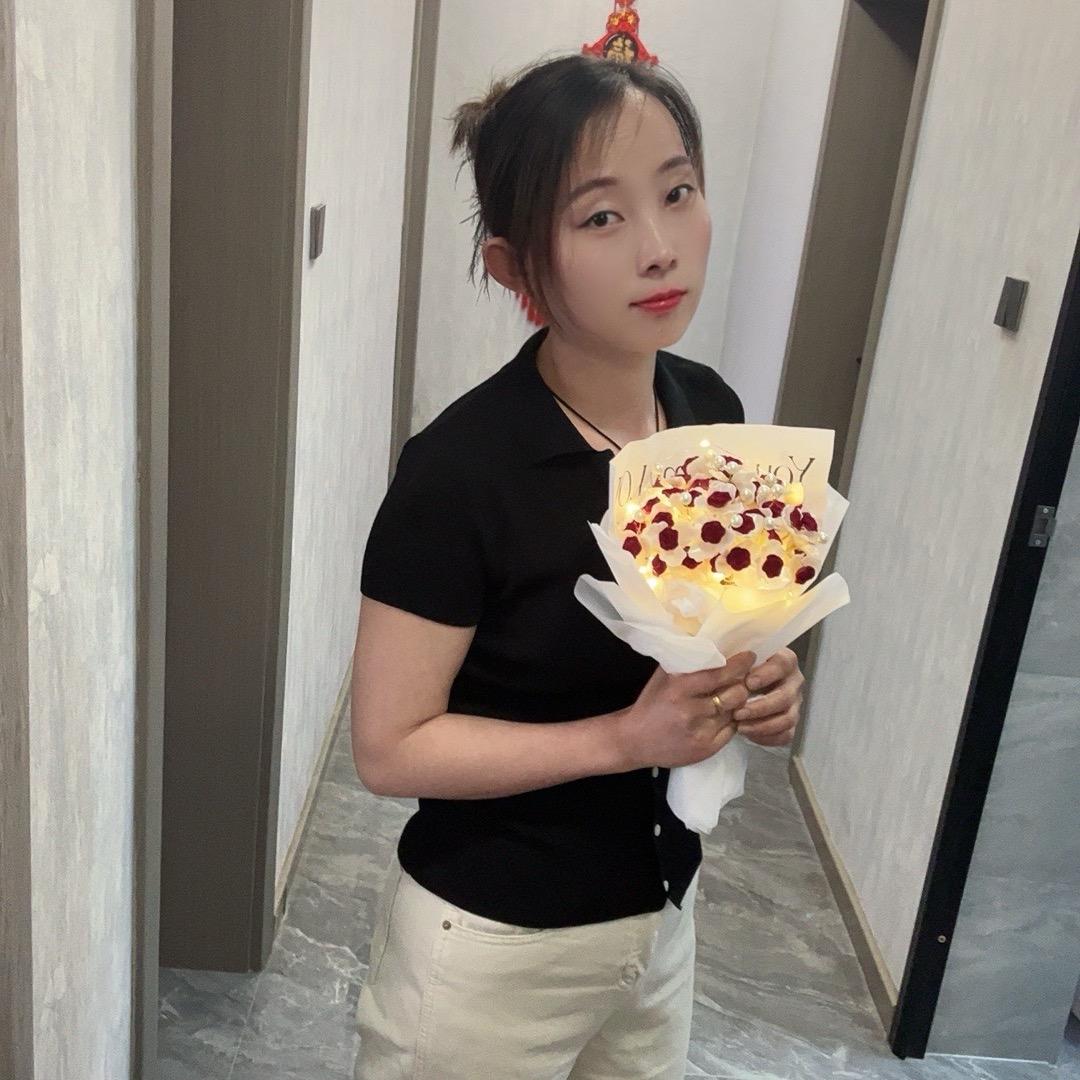@嗨   小苏