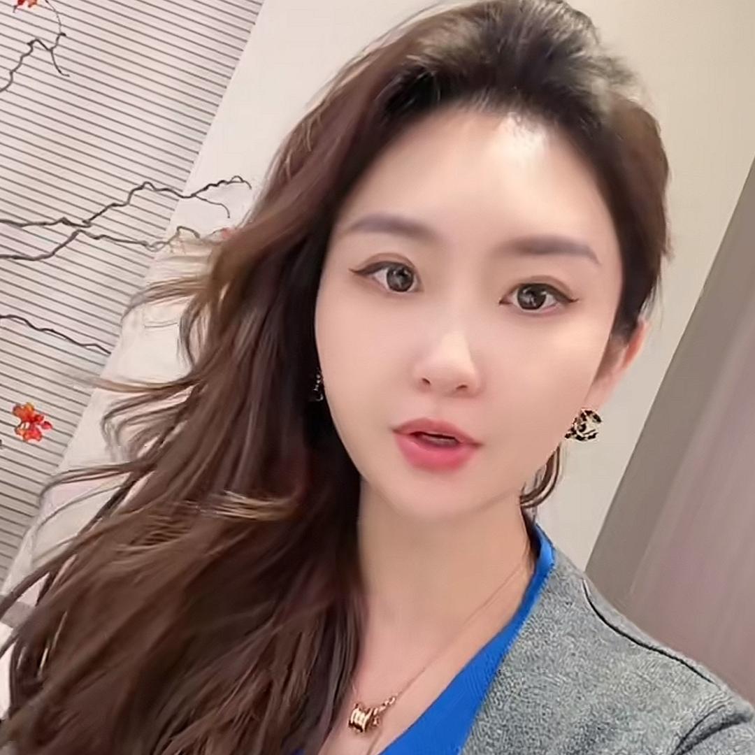 玖黛衣-私服穿搭