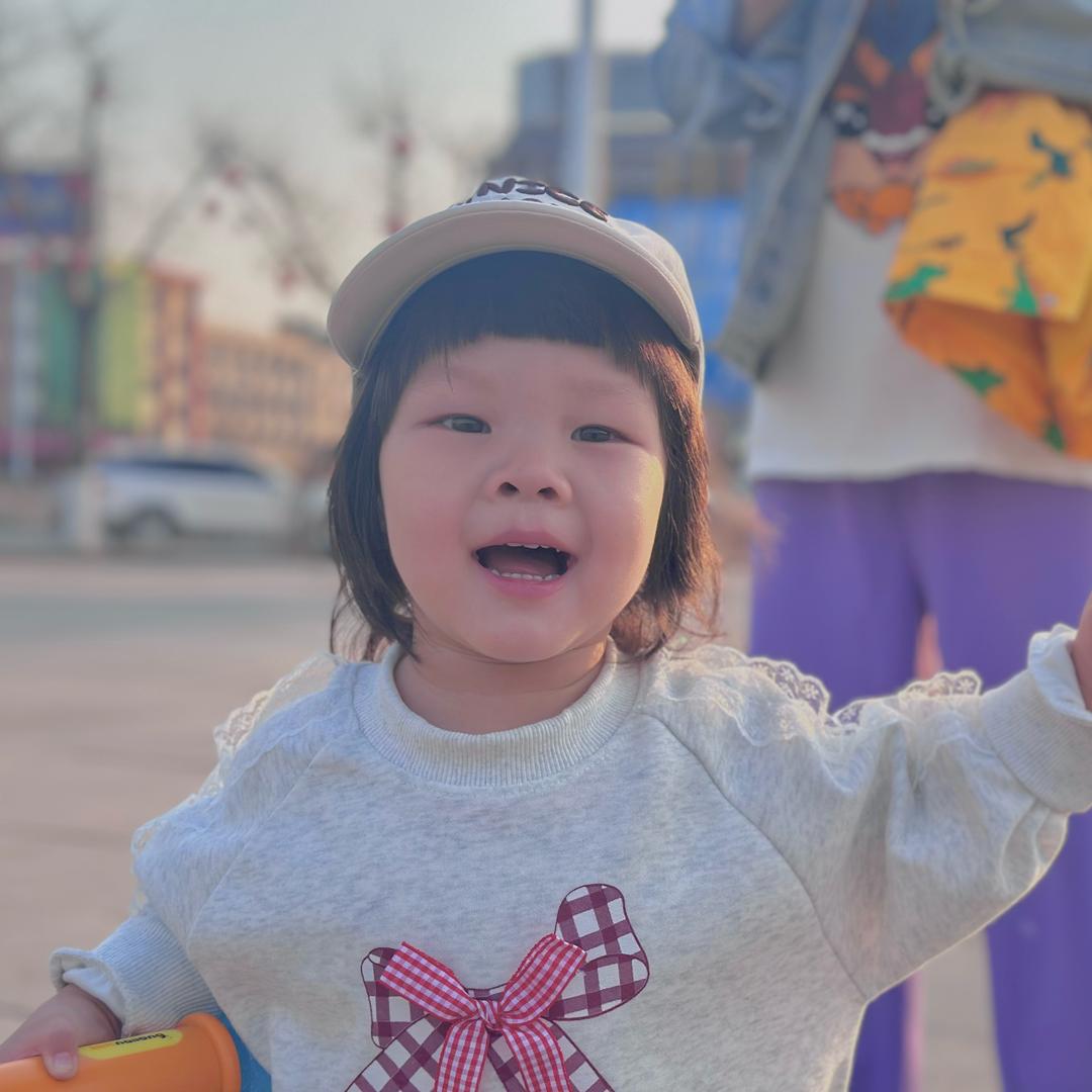 是王百万呀！
