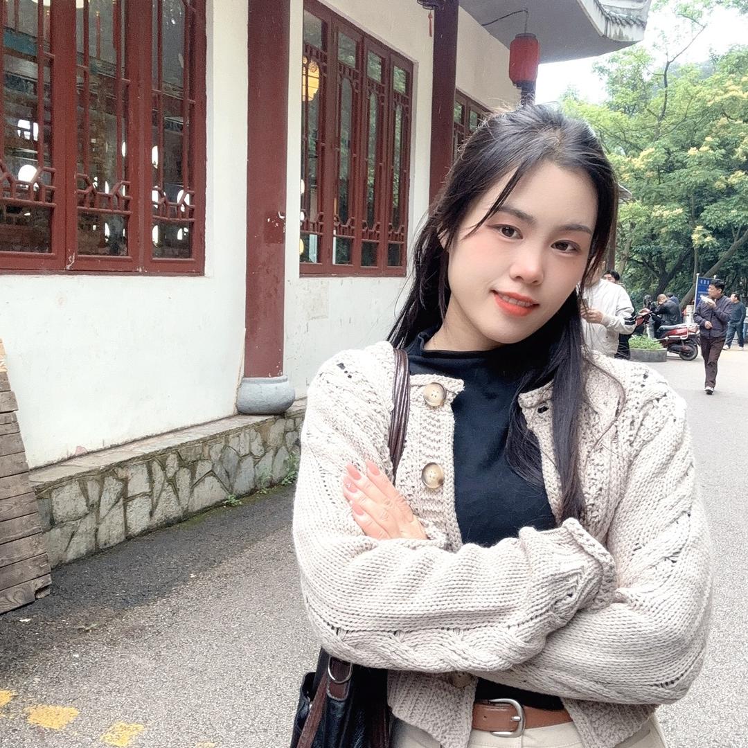 小蔡爱化妆