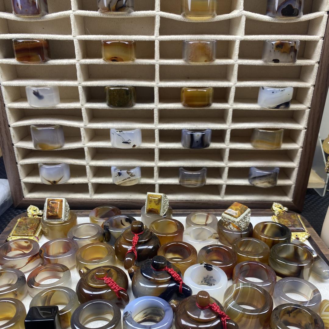 福佑玛瑙珠宝优品市集