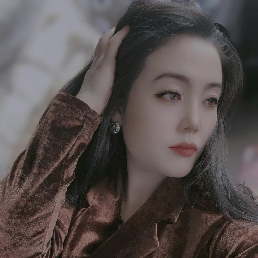 娜姐包行、衣+生活美学馆
