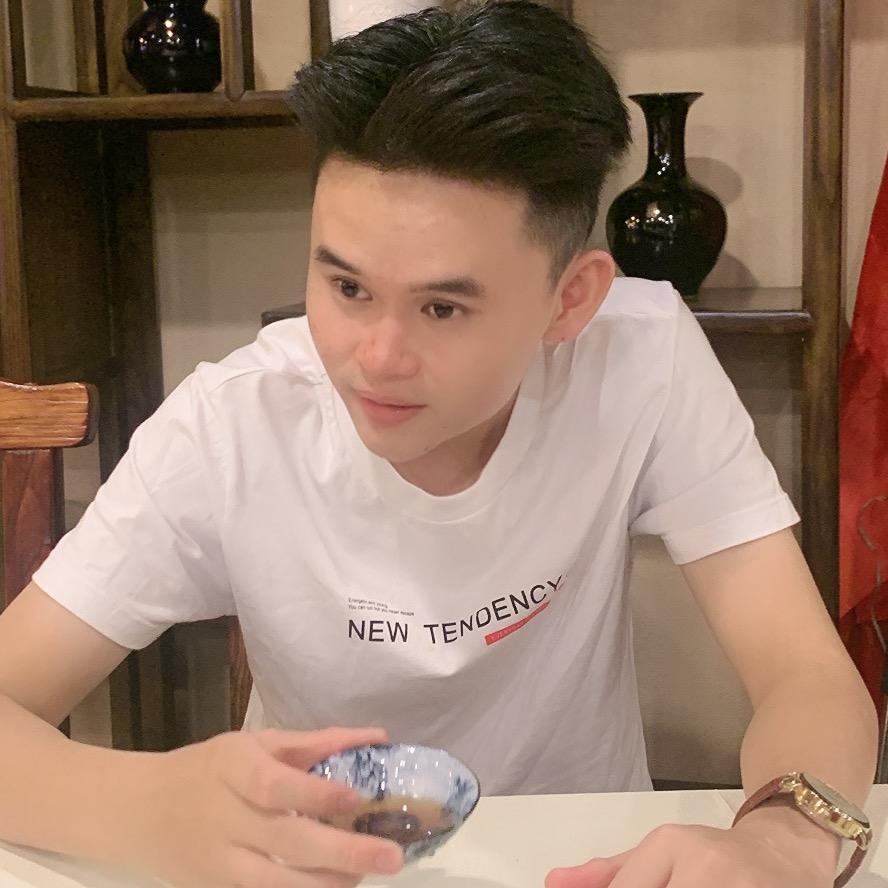 00后猪肉小哥哥