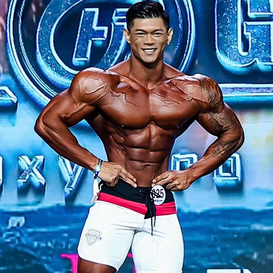 IFBB PRO罗俊源