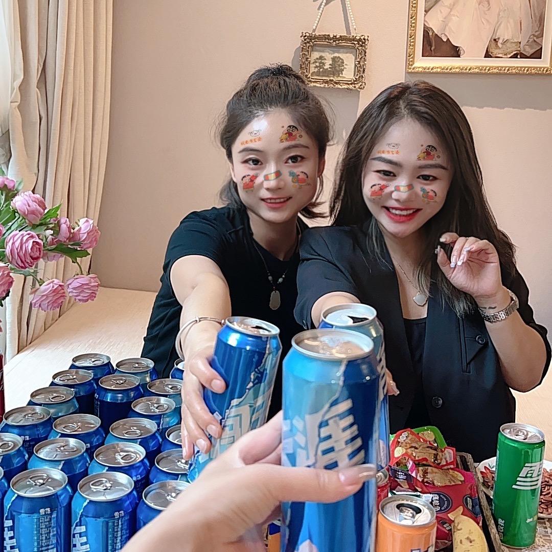 来啦佳佳