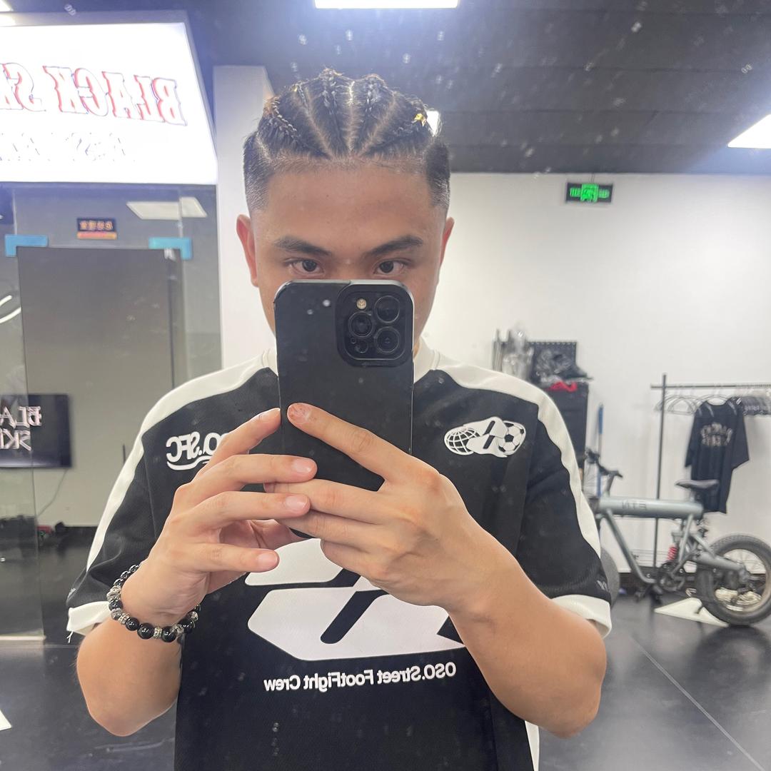 小镇土味barber ➕J🐴