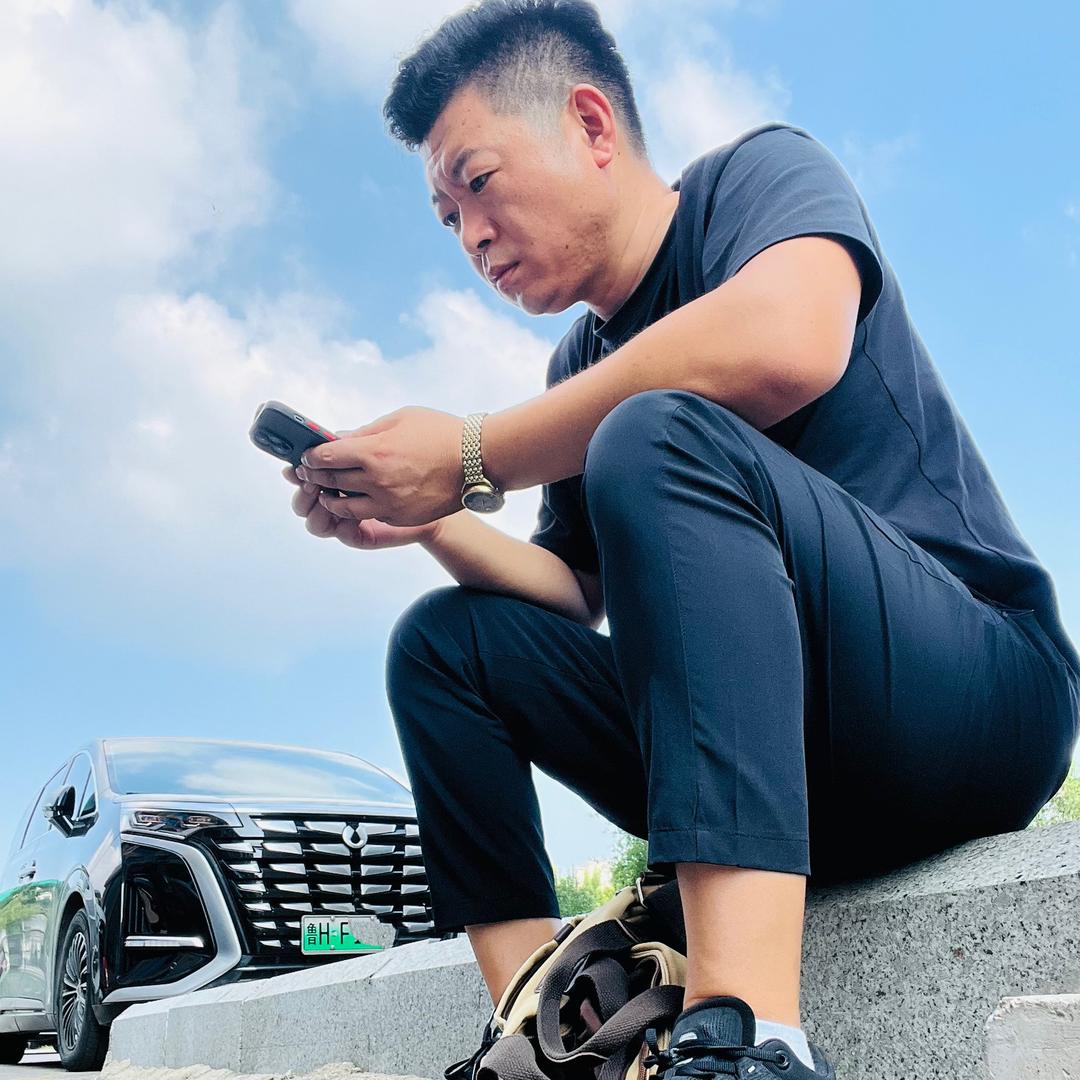 强哥 小蚂蚁通讯