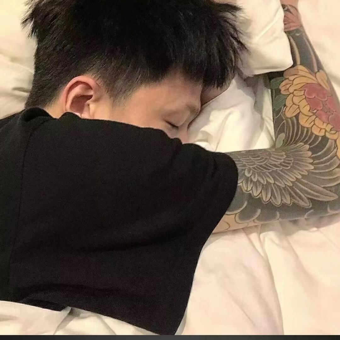 凨