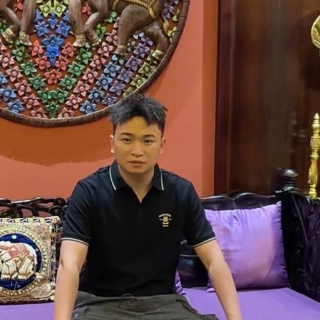 镇雄县小老二美容美发店