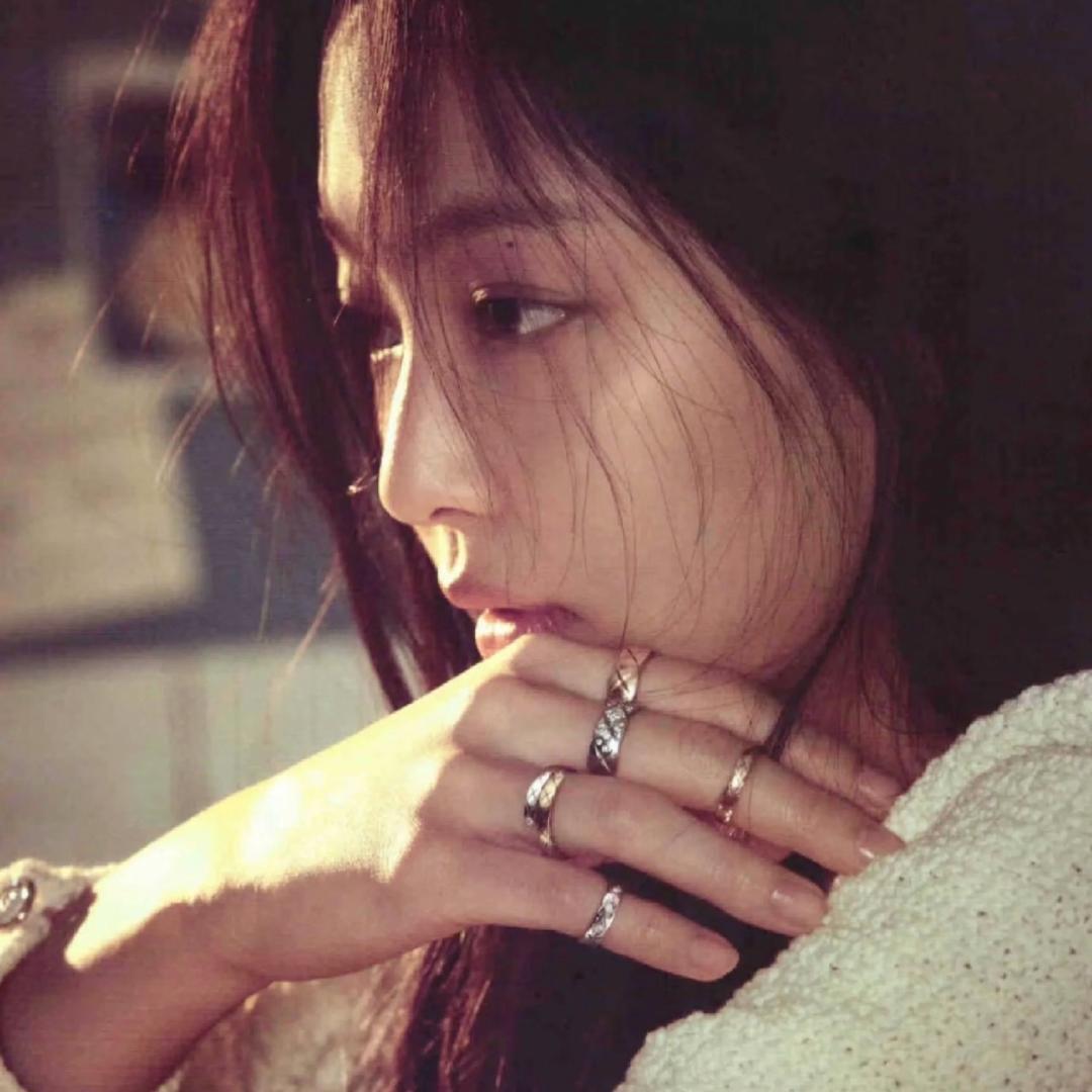 野原新之助( ̀⌄ ́)