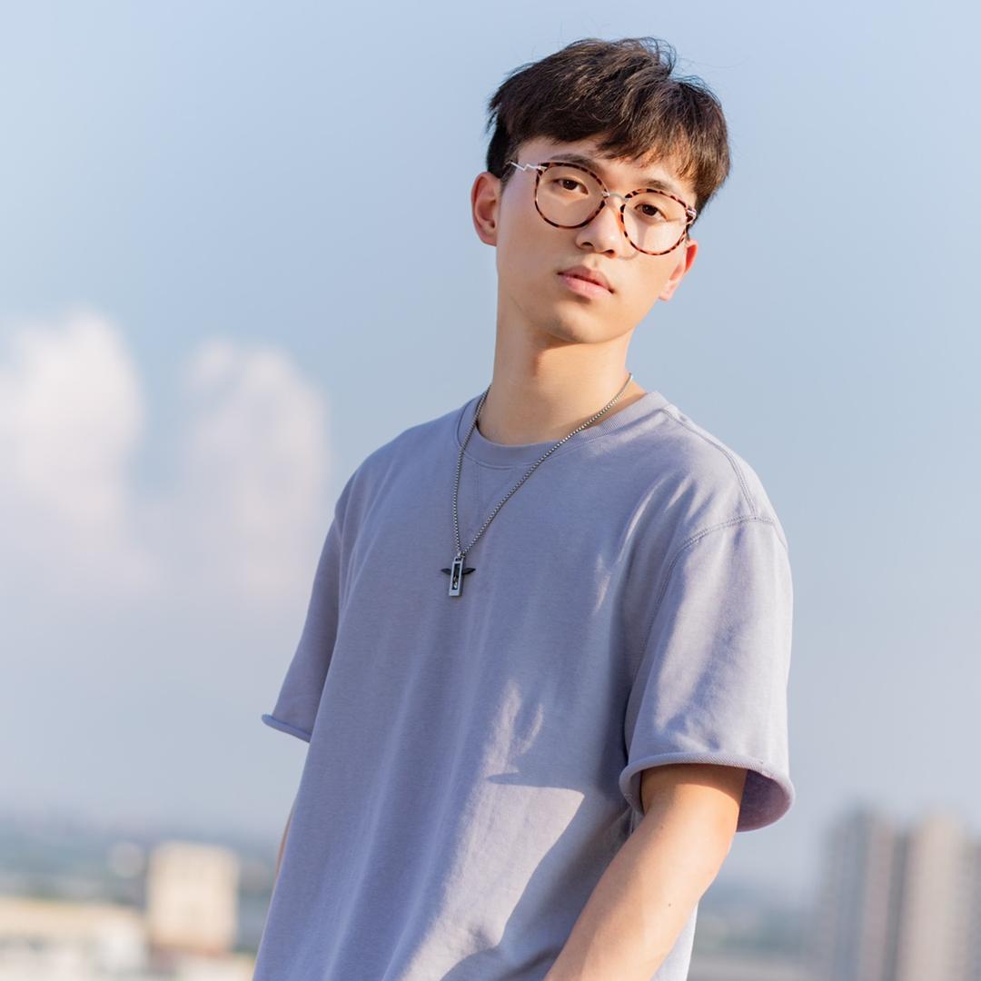 学长小谭