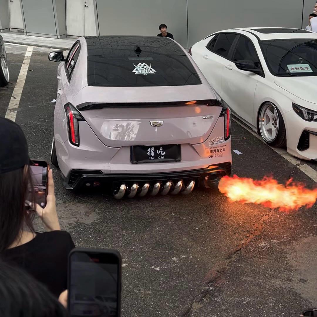 造炫车坊-果冻陳